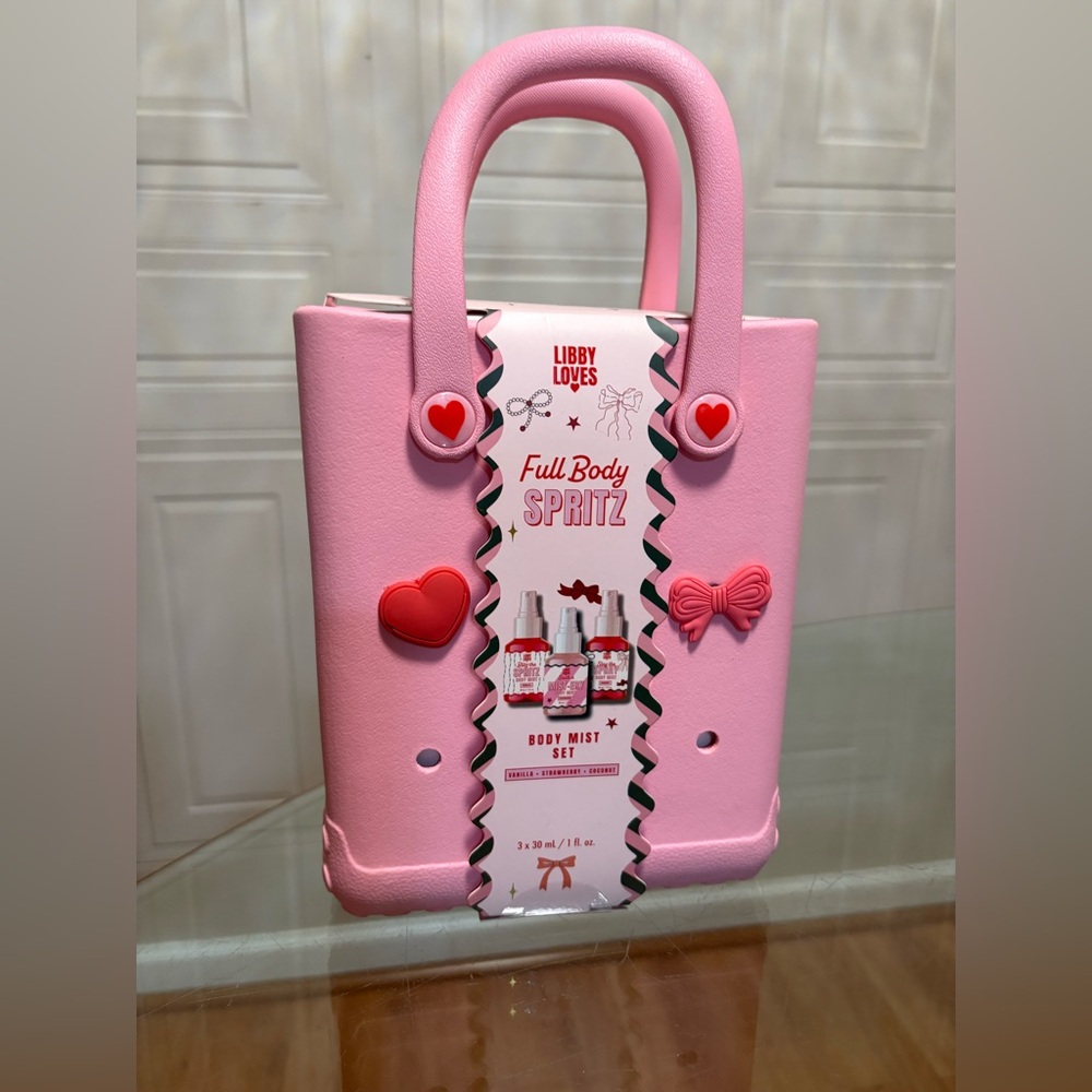 Brand New Libby Loves Full Body Spritz Body Mist Set 3 x 30 ML.